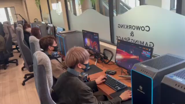 ゲーミングカフェ